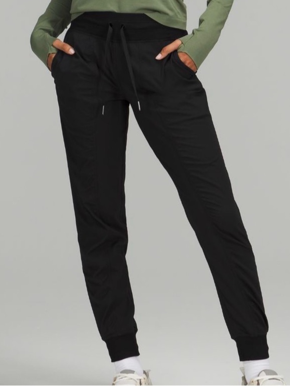 lululemon dance studio mid-rise Jogger black